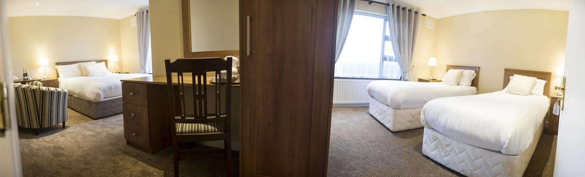 Hillview Self Catering Apartman Lusk Kültér fotó