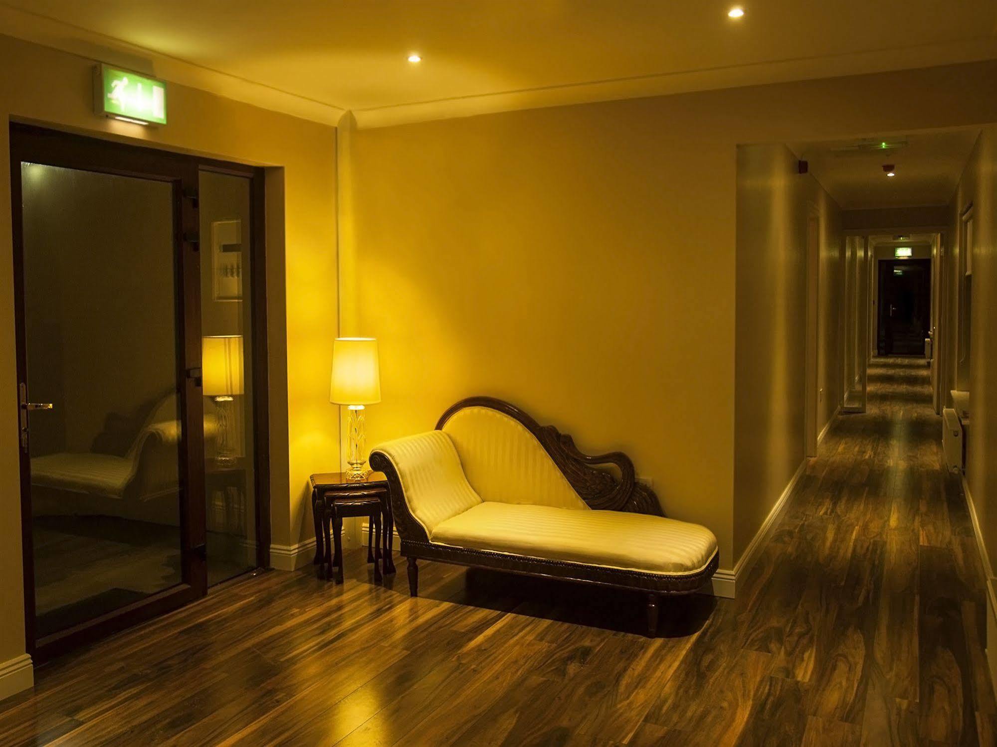 Hillview Self Catering Apartman Lusk Kültér fotó