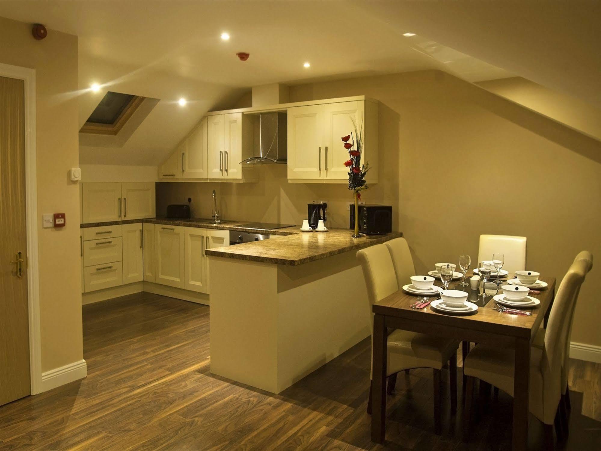 Hillview Self Catering Apartman Lusk Kültér fotó